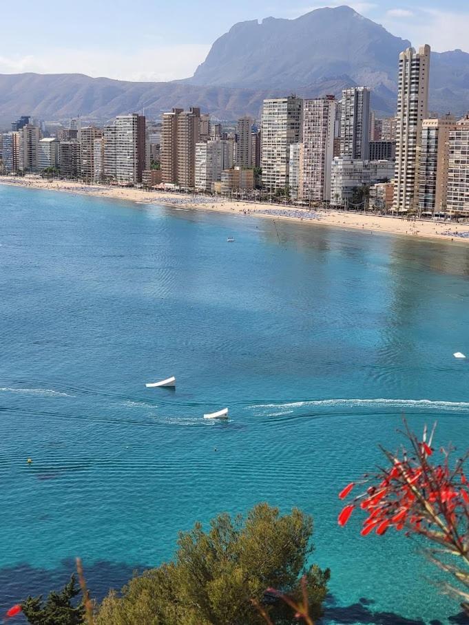 Trinisol II Private Apartments With Sea View Benidorm Exterior foto